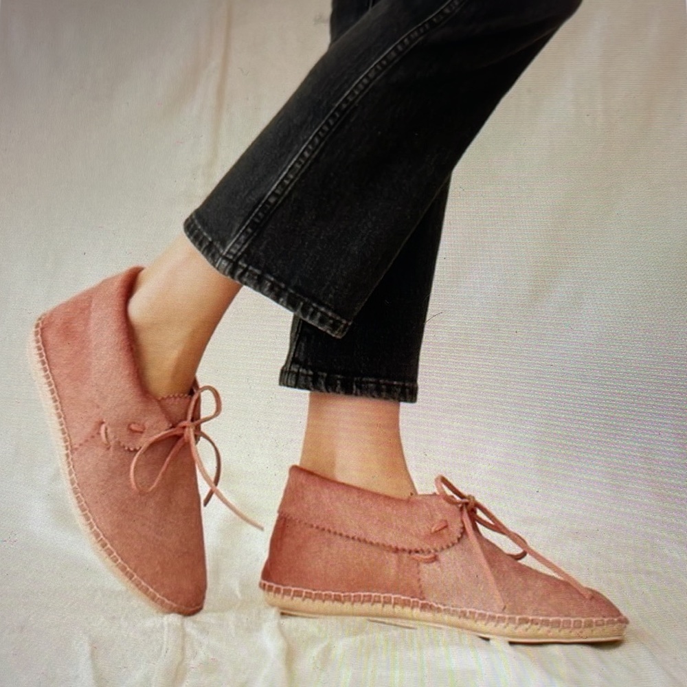 THE GREAT. New Canyon moccasins in Dusty Rose